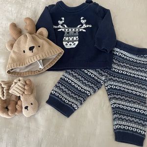 Gymboree sweater with matching pants and coordinating hat and booties